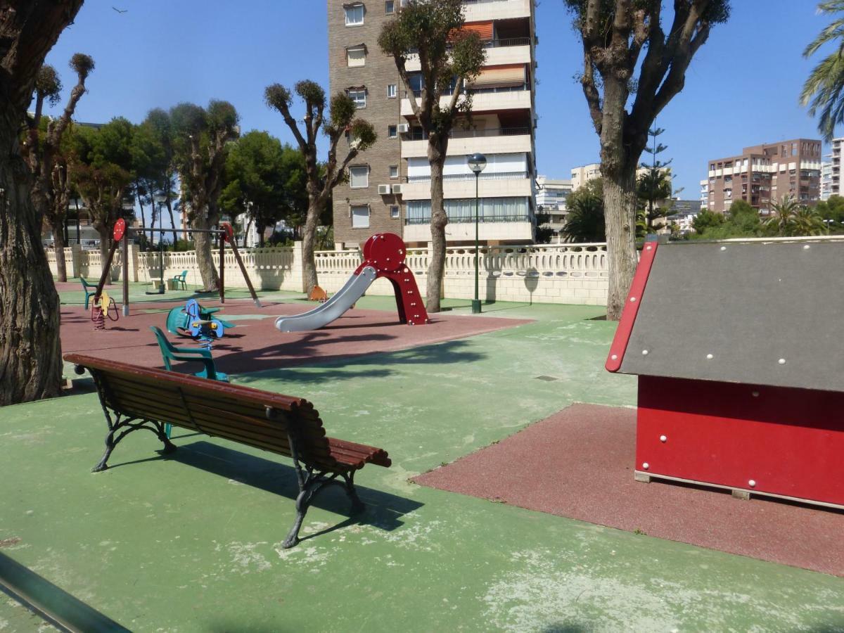 Family And Friends - San Juan Playa Appartement Alicante Buitenkant foto